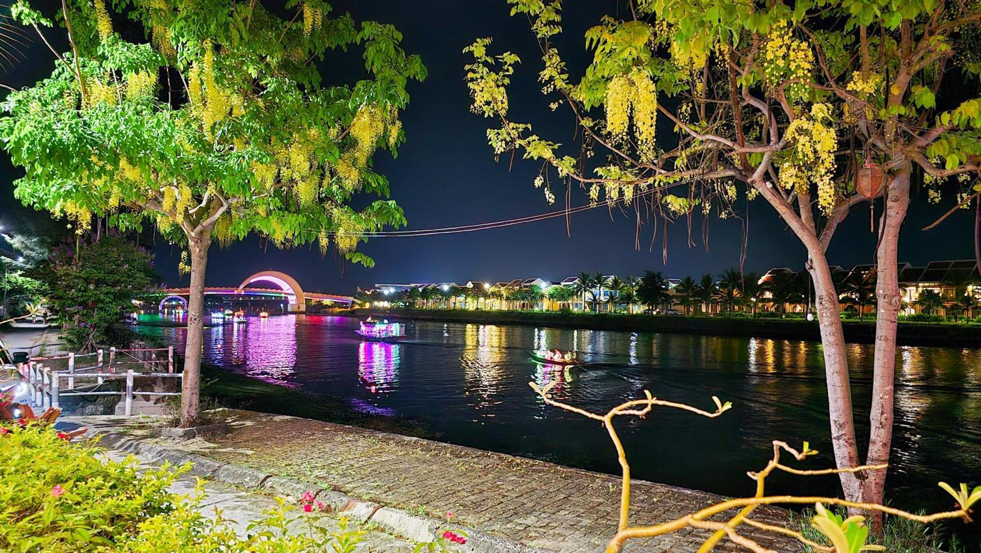 ริเวอร์ไซด์ ไวท์ เฮาส์ วิลลา Hotel ฮอยอัน ภายนอก รูปภาพ